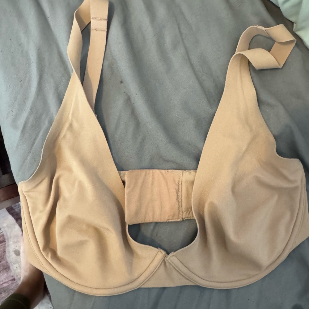 SKIMS Nude Bra